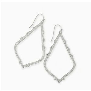Silver Kendra Scott Sophee Drop Earrings NWOT